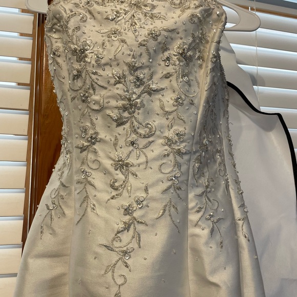 Wedding Dress- Custom High Low-Lavel is a size 10, altered and can fit a size 2 - Picture 6 of 11